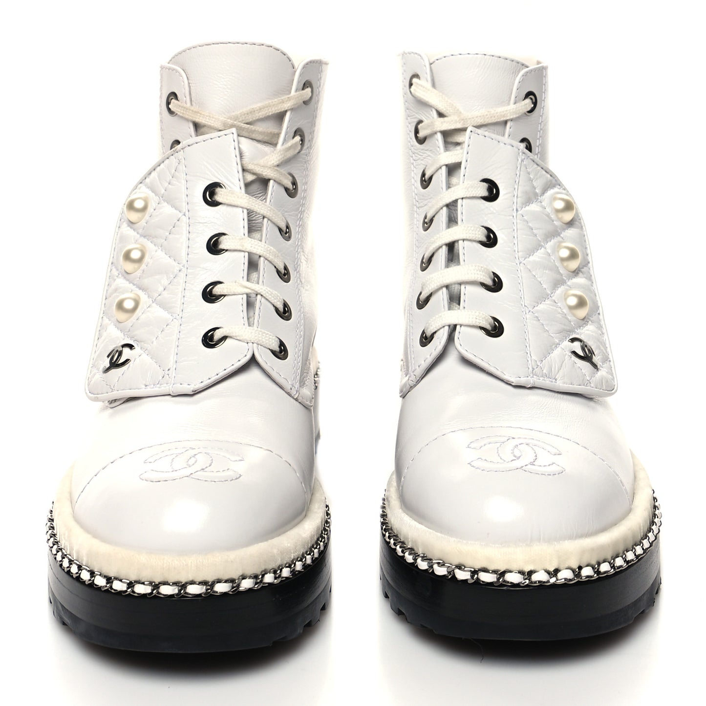 Crackled Calfskin Pearl Chain CC Combat Short Boots 35.5 White