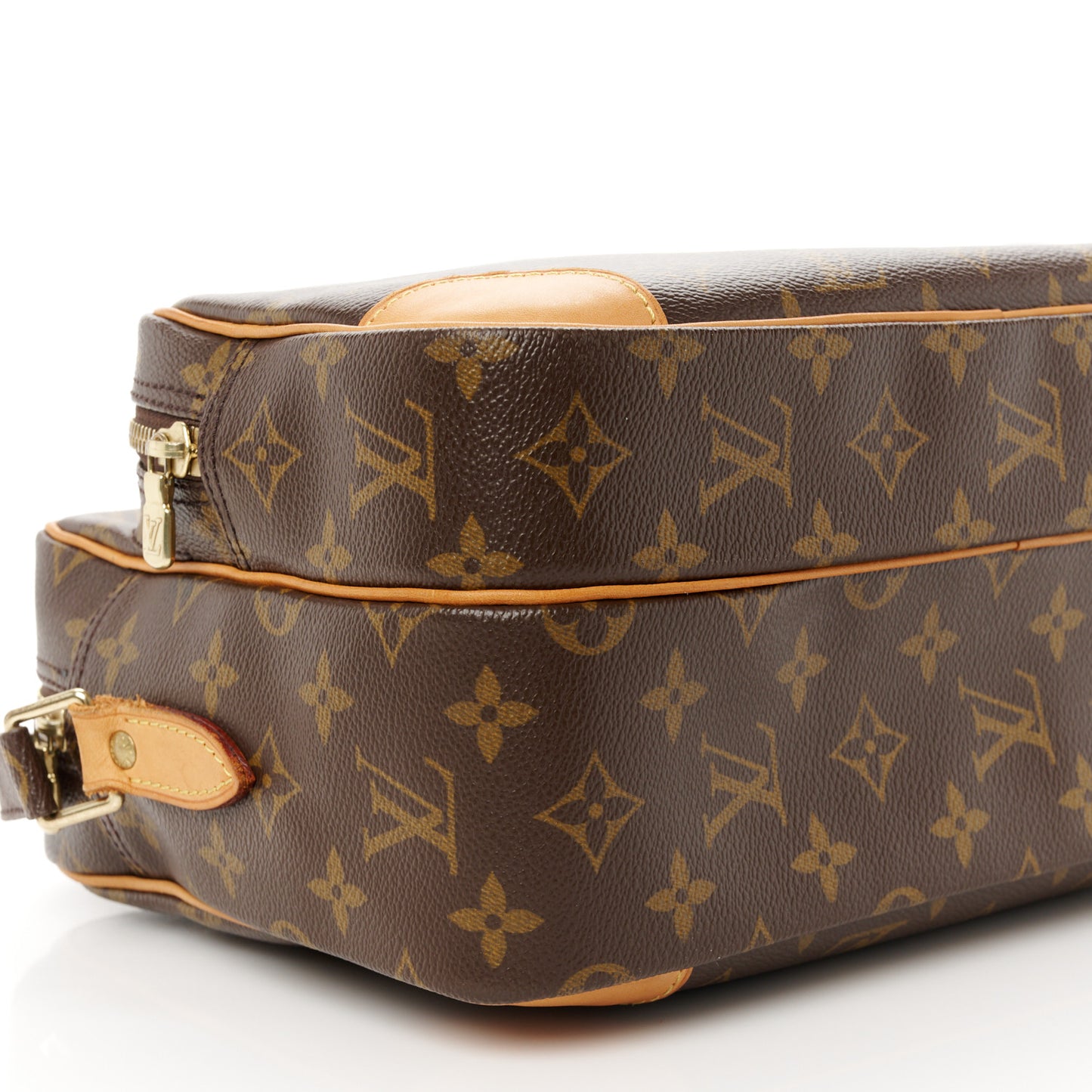 Monogram Nil 28