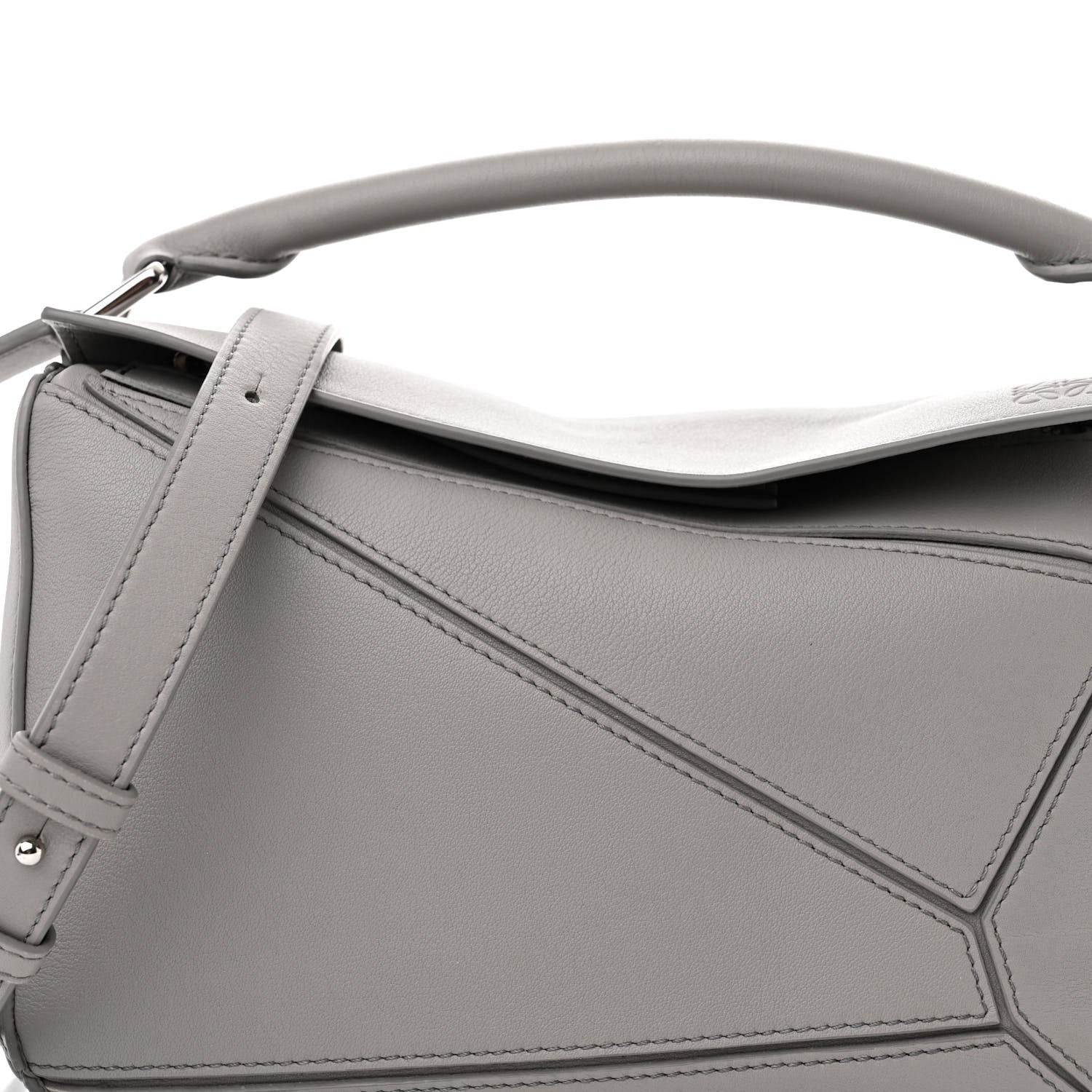 Loewe Calfskin Small Puzzle Bag Pearl Grey 7 of 11