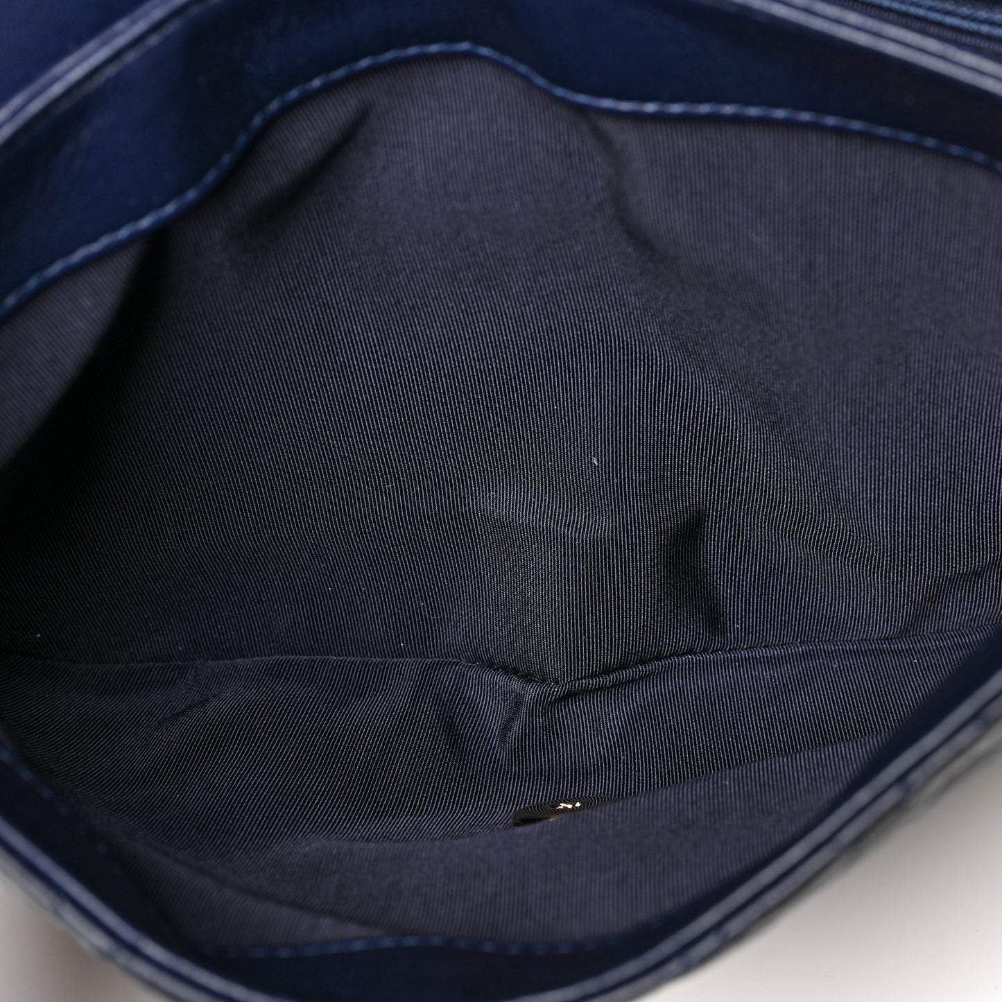 Lambskin Quilted CC Unchained Clutch Navy