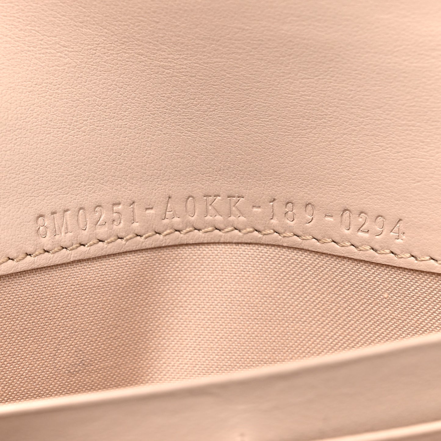 Vitello Cruise F is Fendi Continental Envelope Wallet Light Rose