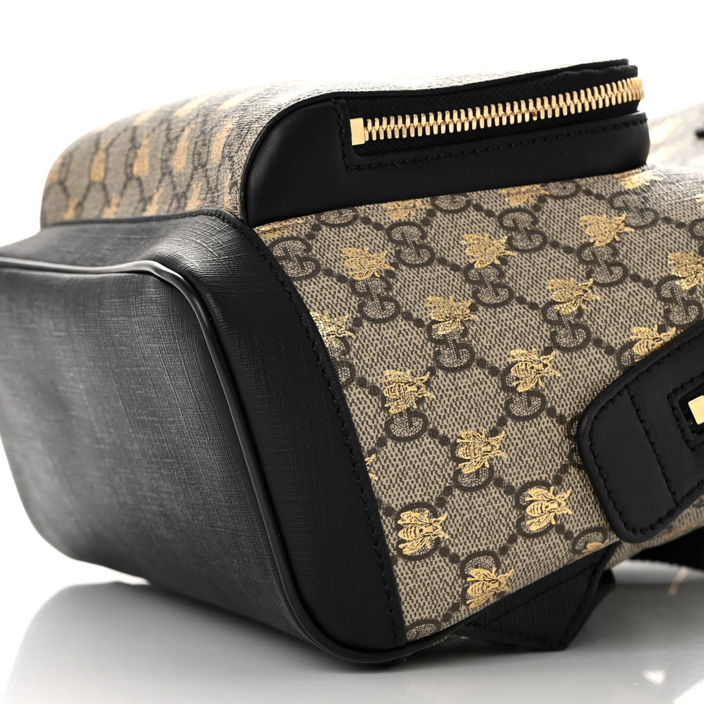 GG Supreme Monogram Bees Print Small Day Backpack Beige Oro Black