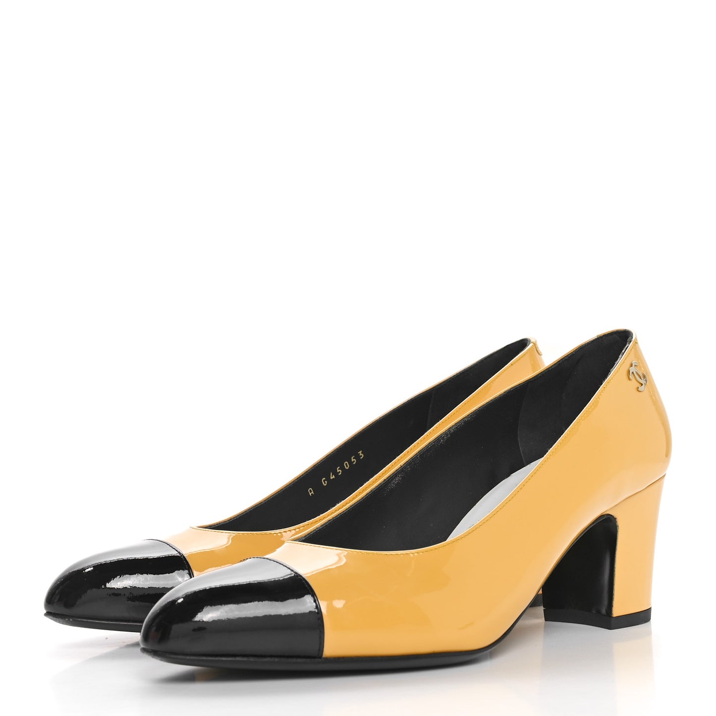 Patent Calfskin Pumps 38 Black Yellow