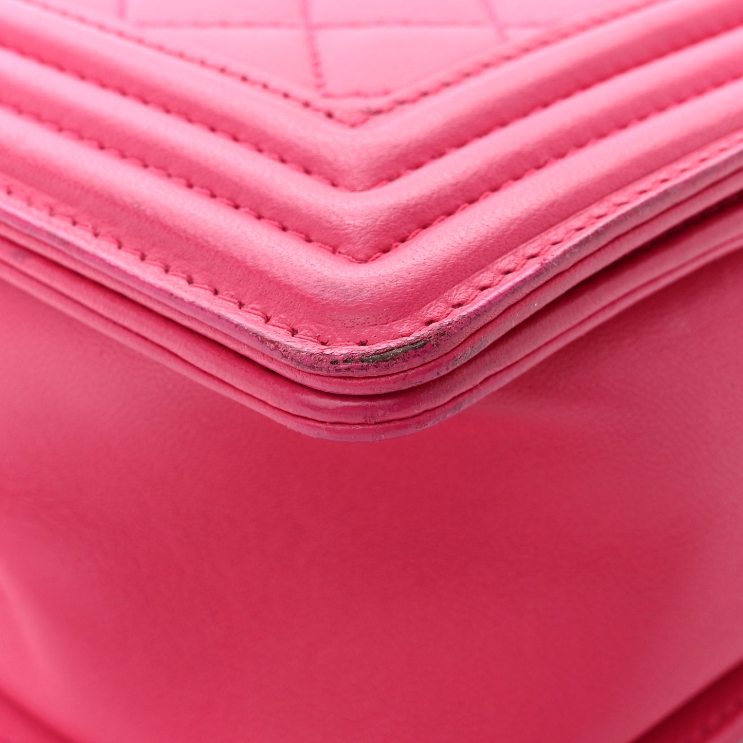 Lambskin Quilted New Medium Boy Flap Pink