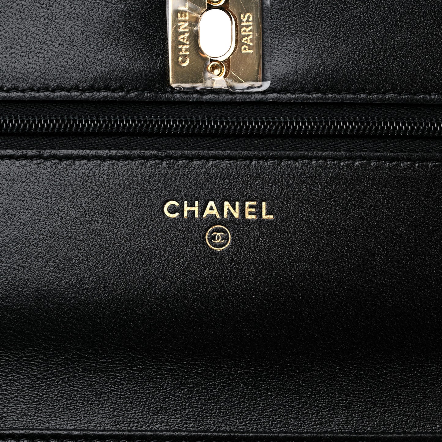 Lambskin Quilted Enamel CC Wallet on Chain WOC Black