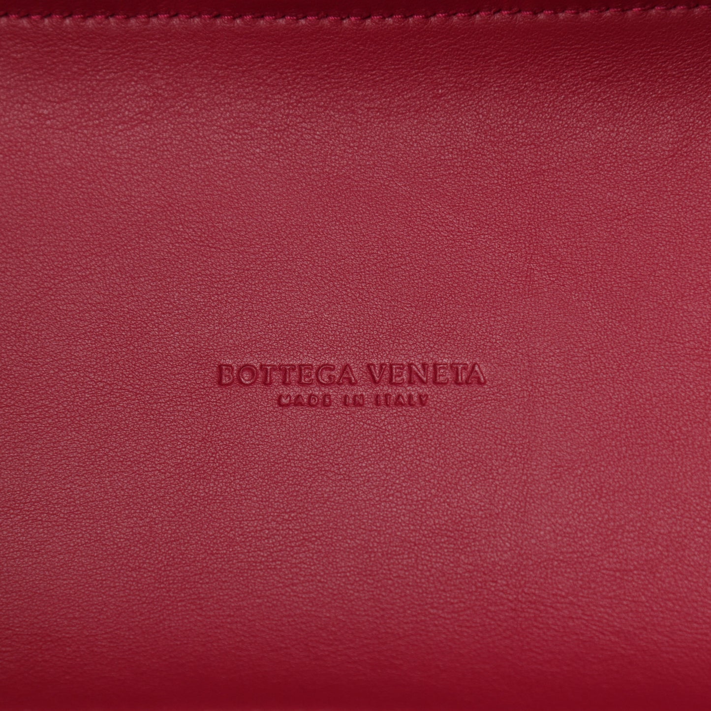 Butter Calfskin Padded Swoop Amaranto