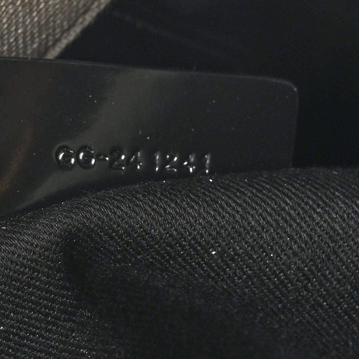 Salvatore Ferragamo Calfskin Cut Out Large Shoulder Bag Black Natural 7 of 11