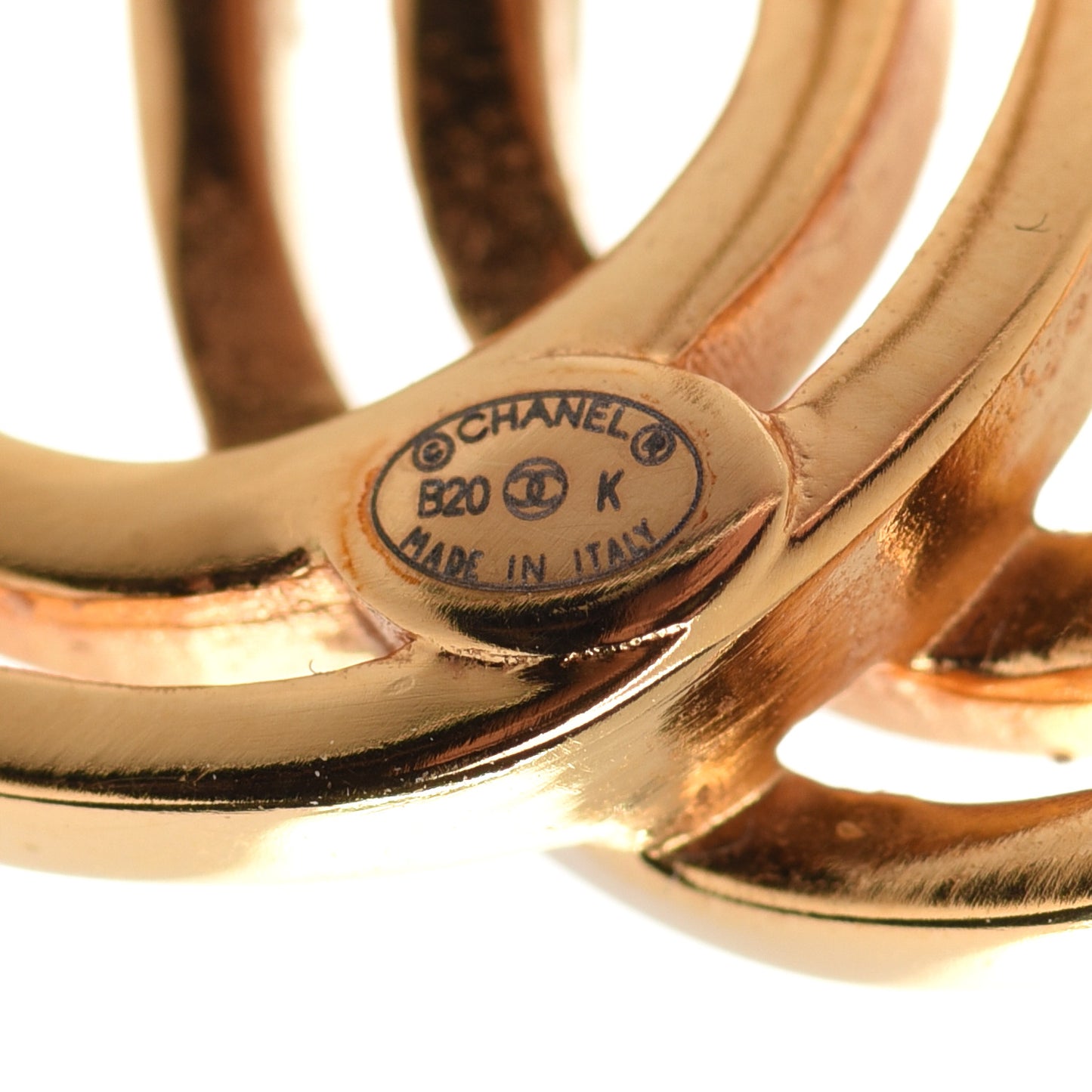 Metal Obazine CC Earrings Gold