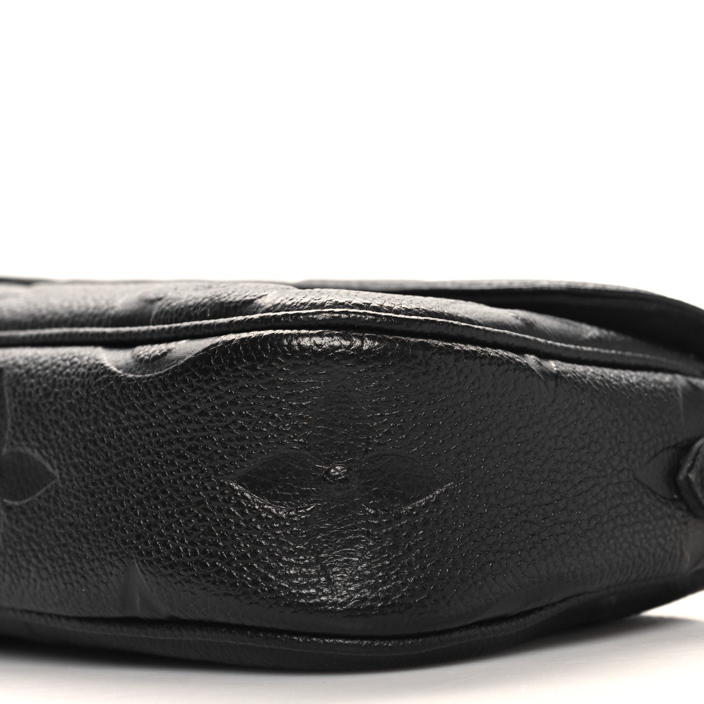Empreinte Monogram Giant Ivy Wallet On Chain Black