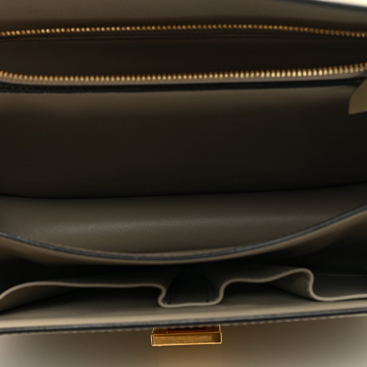 Spazzolato Calfskin Medium Classic Box Flap Bag Quartz