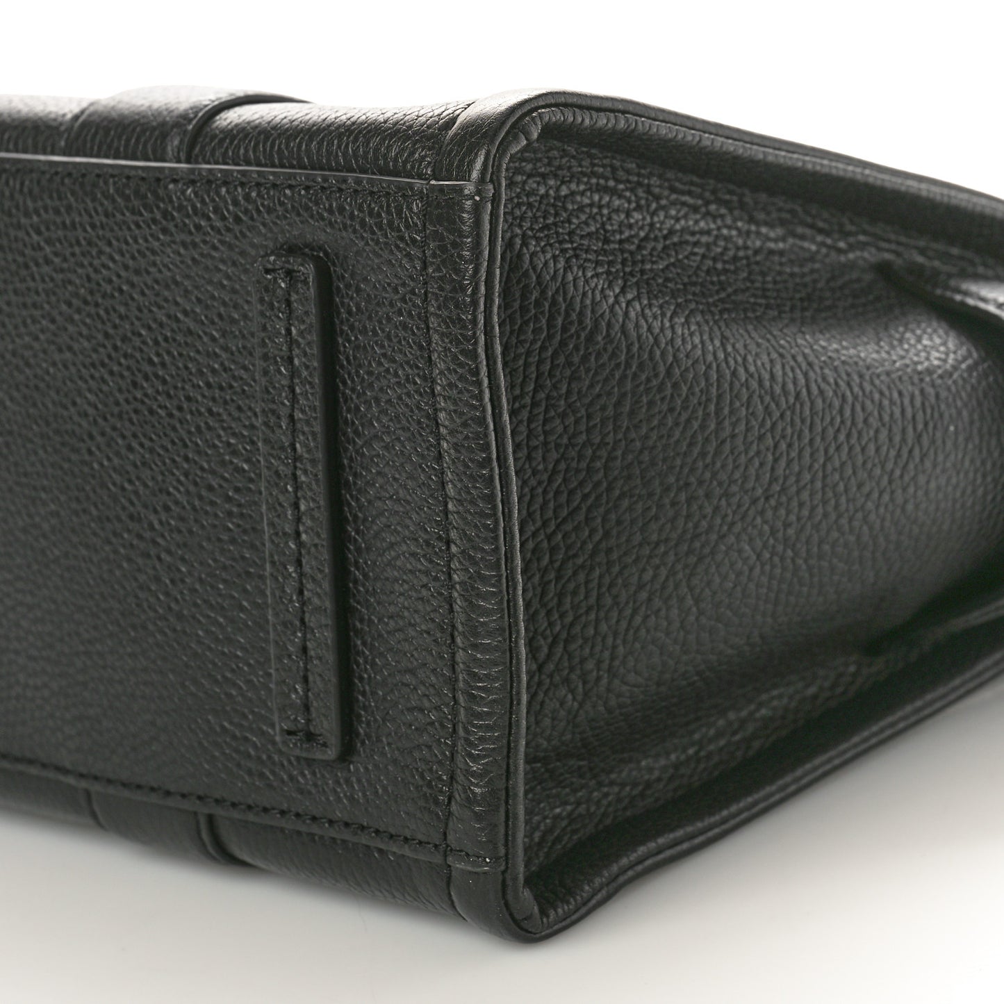 Grained Calfskin Medium The Tote Bag Black