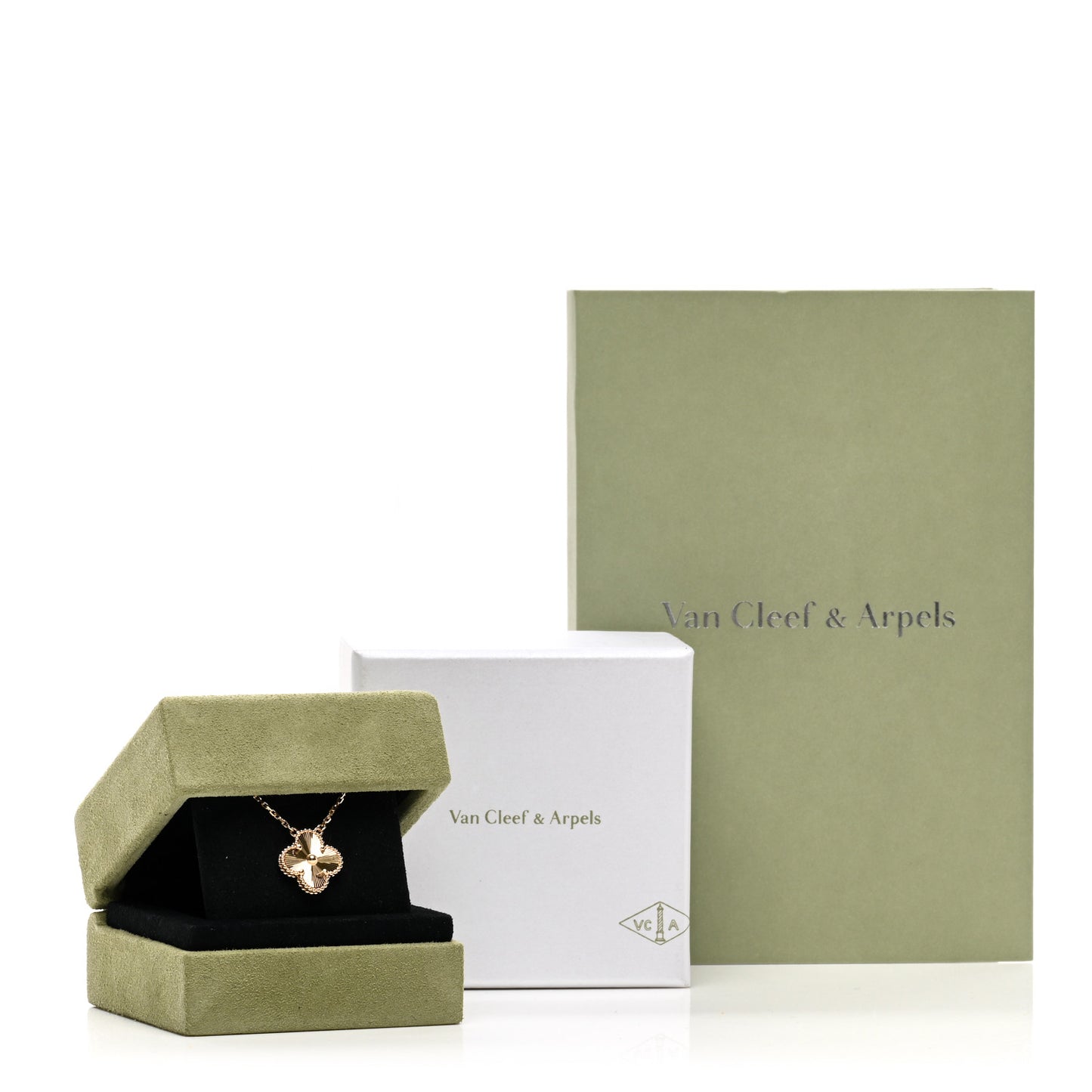 18K Yellow Gold Guilloche Vintage Alhambra Pendant Necklace