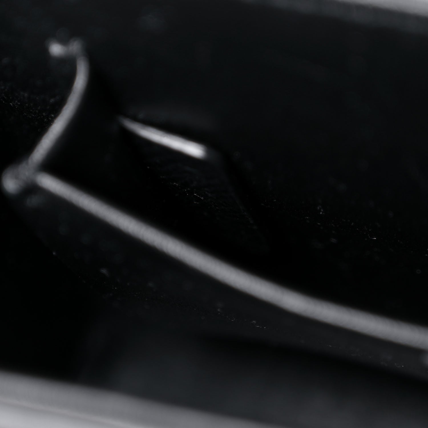 Christian Dior Ultra Matte Grained Calfskin 30 Montaigne Box Bag Black 7 of 11