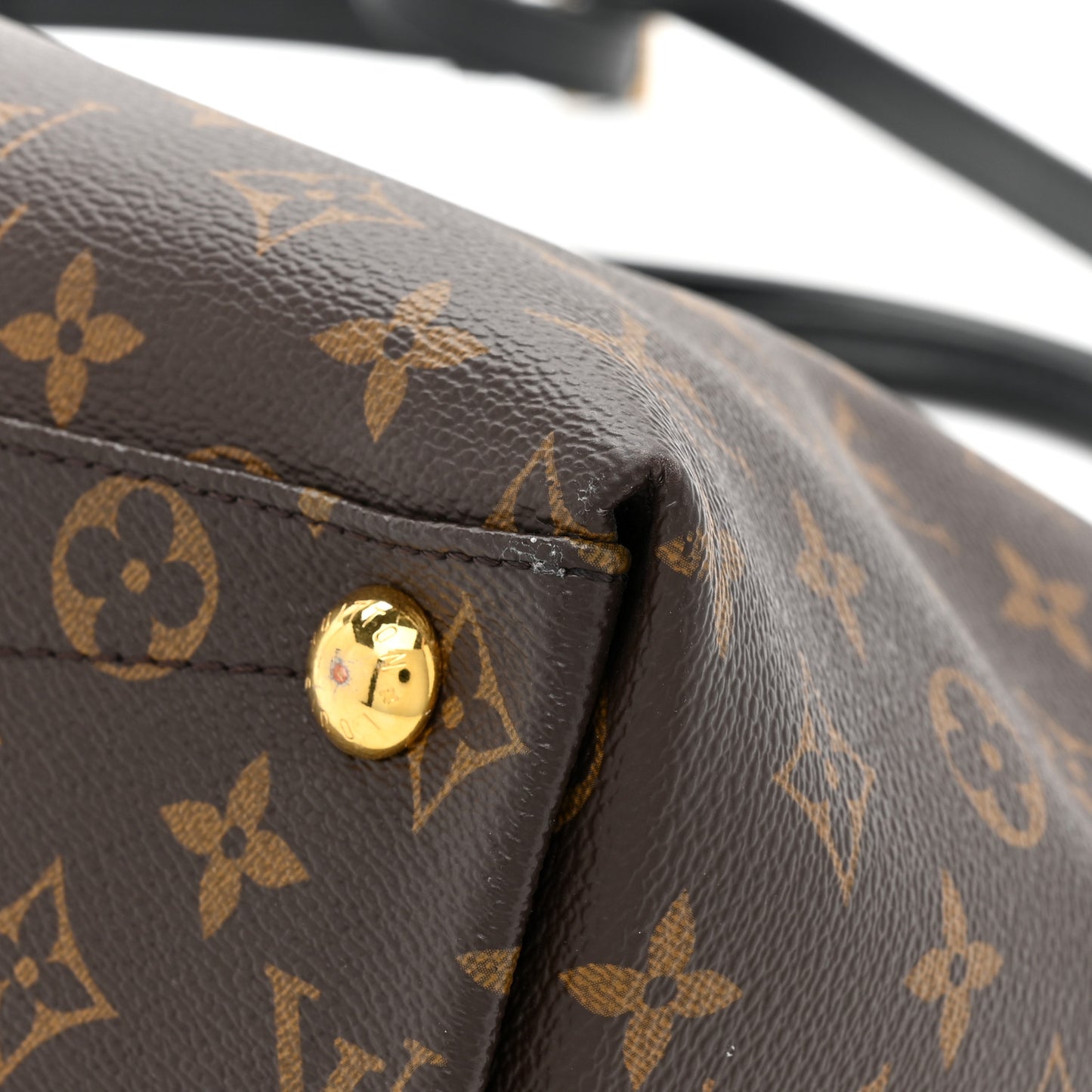 Monogram V Tote MM Khaki Cream