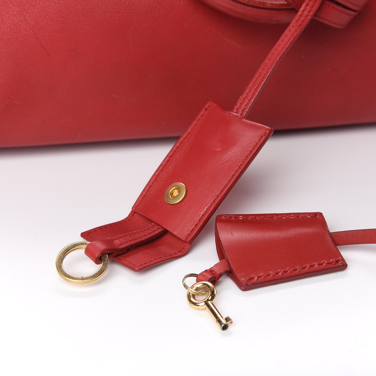Calfskin Medium Classic Y Cabas Red