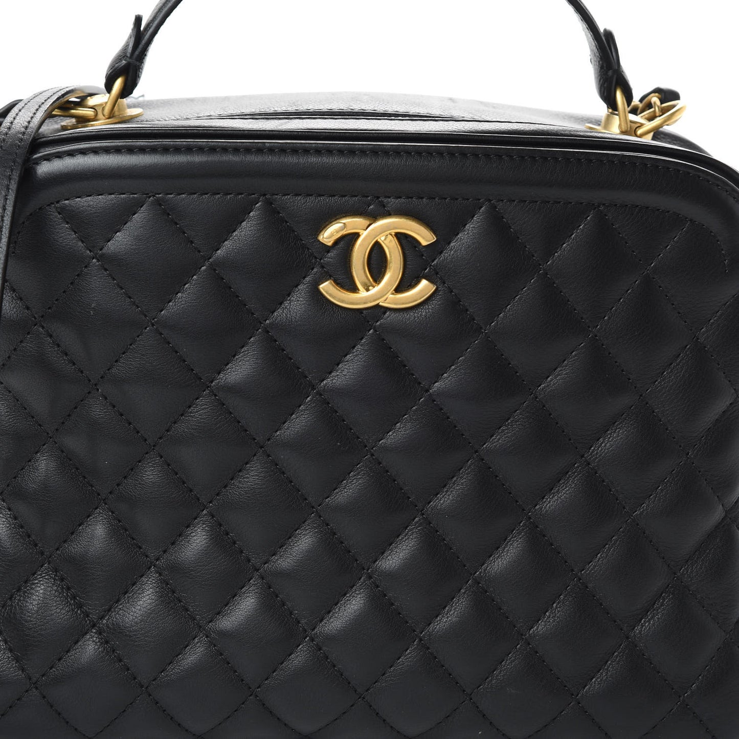 Calfskin Quilted CC Medium Vanity Case Black