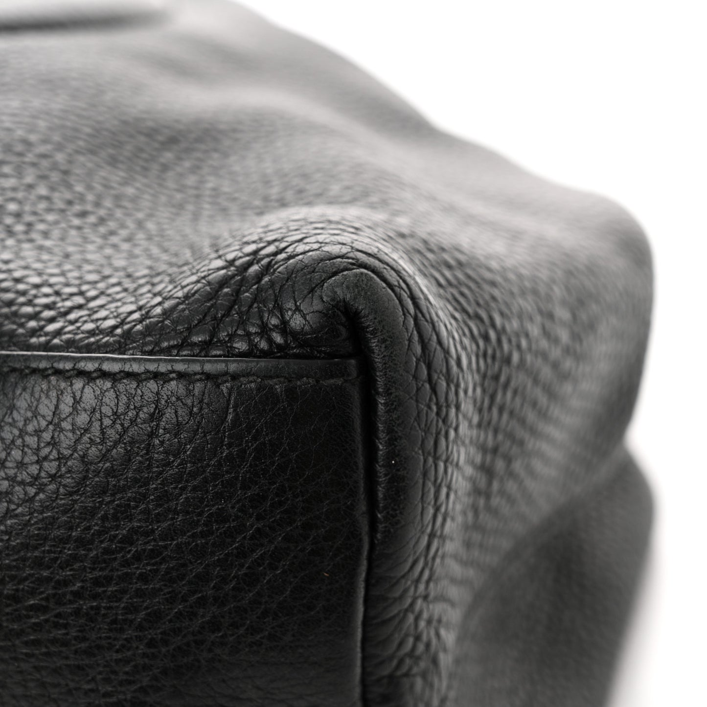 Pebbled Calfskin Medium Soho Chain Shoulder Bag Black