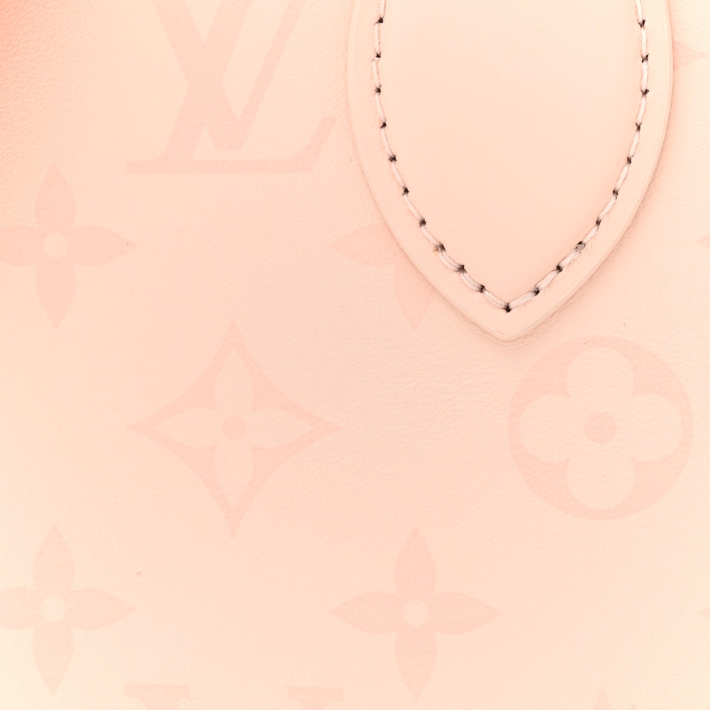 Calfskin OnTheGo East West Pearl Pink