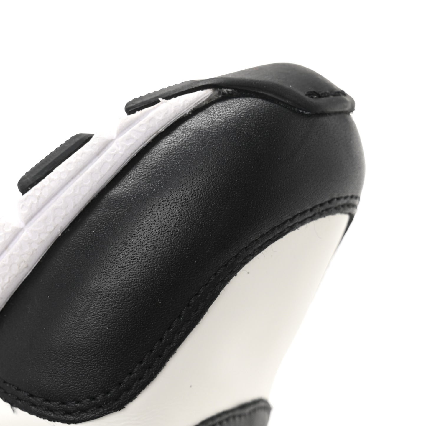 Calfskin Womens Interlocking G Sneakers 35.5 Black White