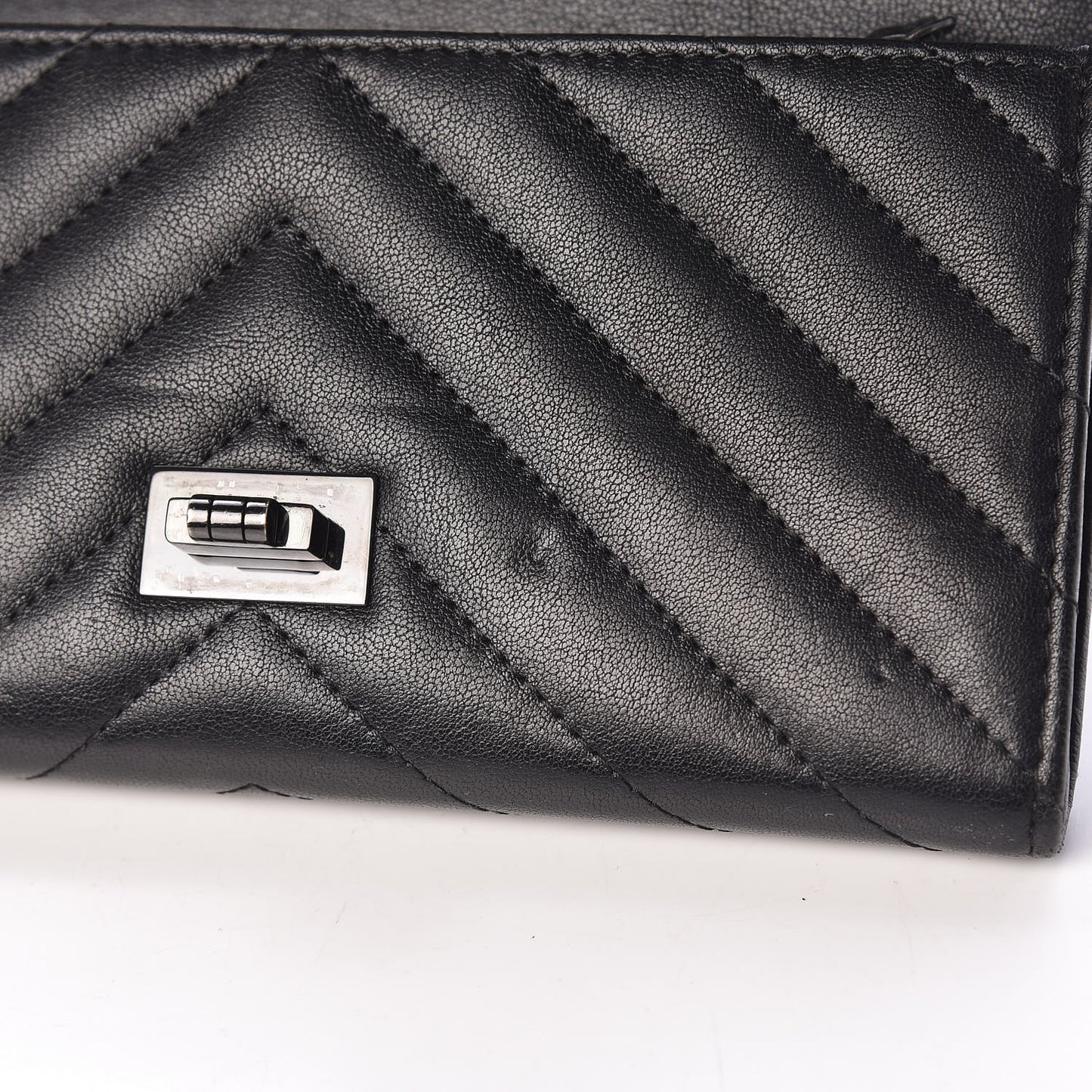 Sheepskin Chevron Quilted 2.55 Reissue Flap Wallet So Black