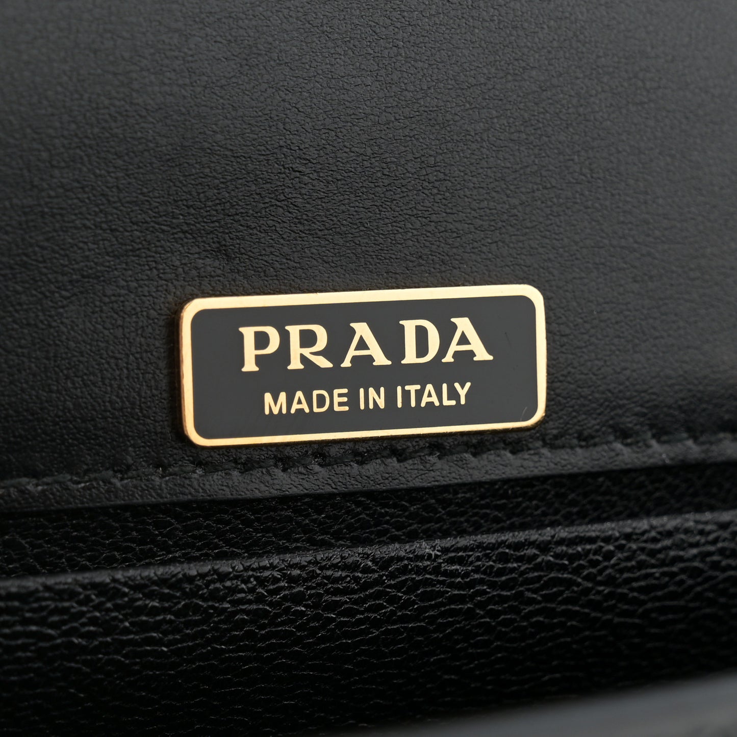 City Calf Saffiano Cahier Bag Black