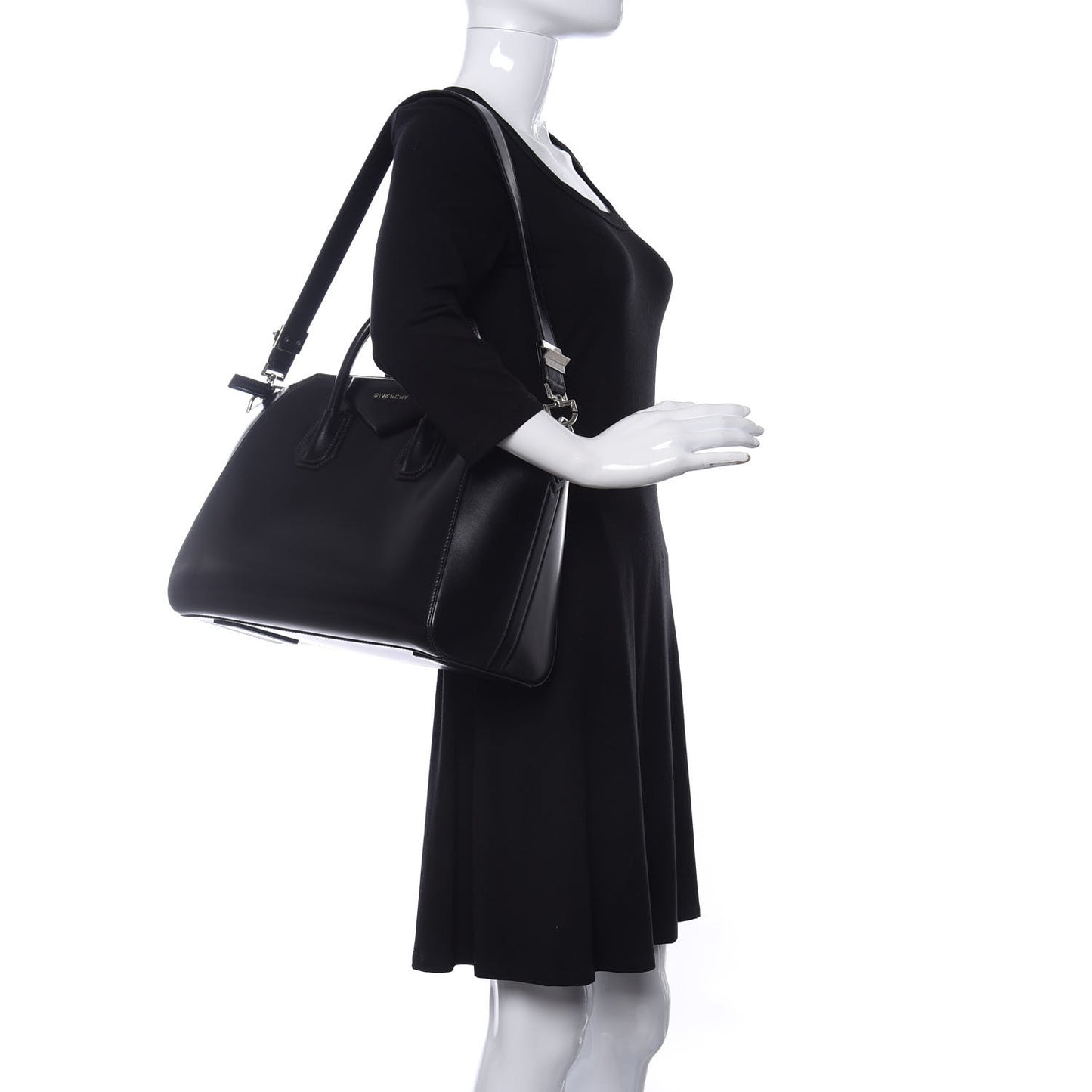 Shiny Lord Calfskin Medium Antigona Black