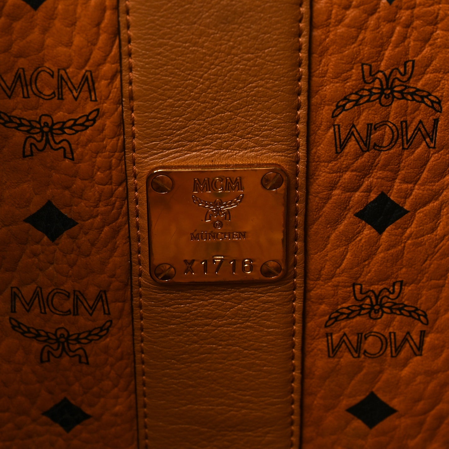 Visetos Large Liz Reversible Shopper Tote Cognac