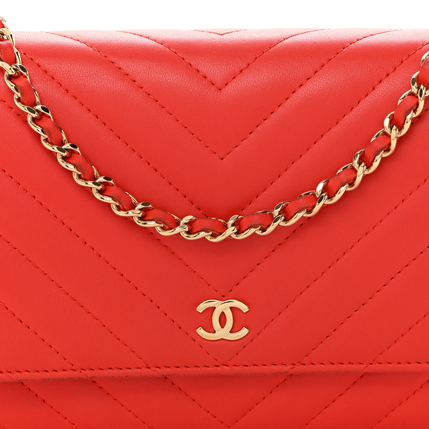 Lambskin Chevron Quilted Wallet On Chain WOC Red