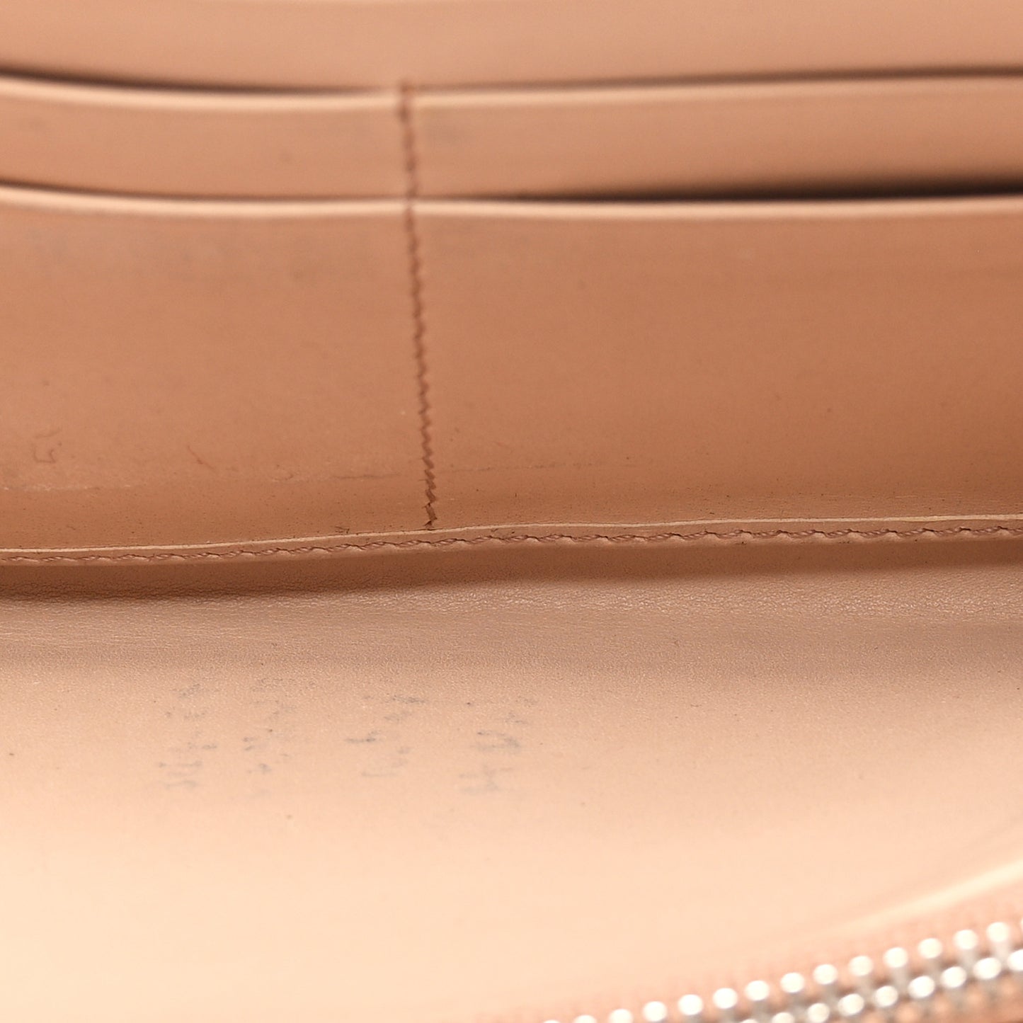 Spazzolato Studded Zip Around Wallet Quarzo