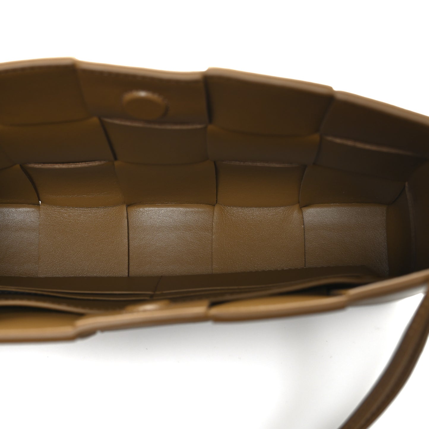 Calfskin Maxi Intrecciato Cassette Pouch On Strap Camel