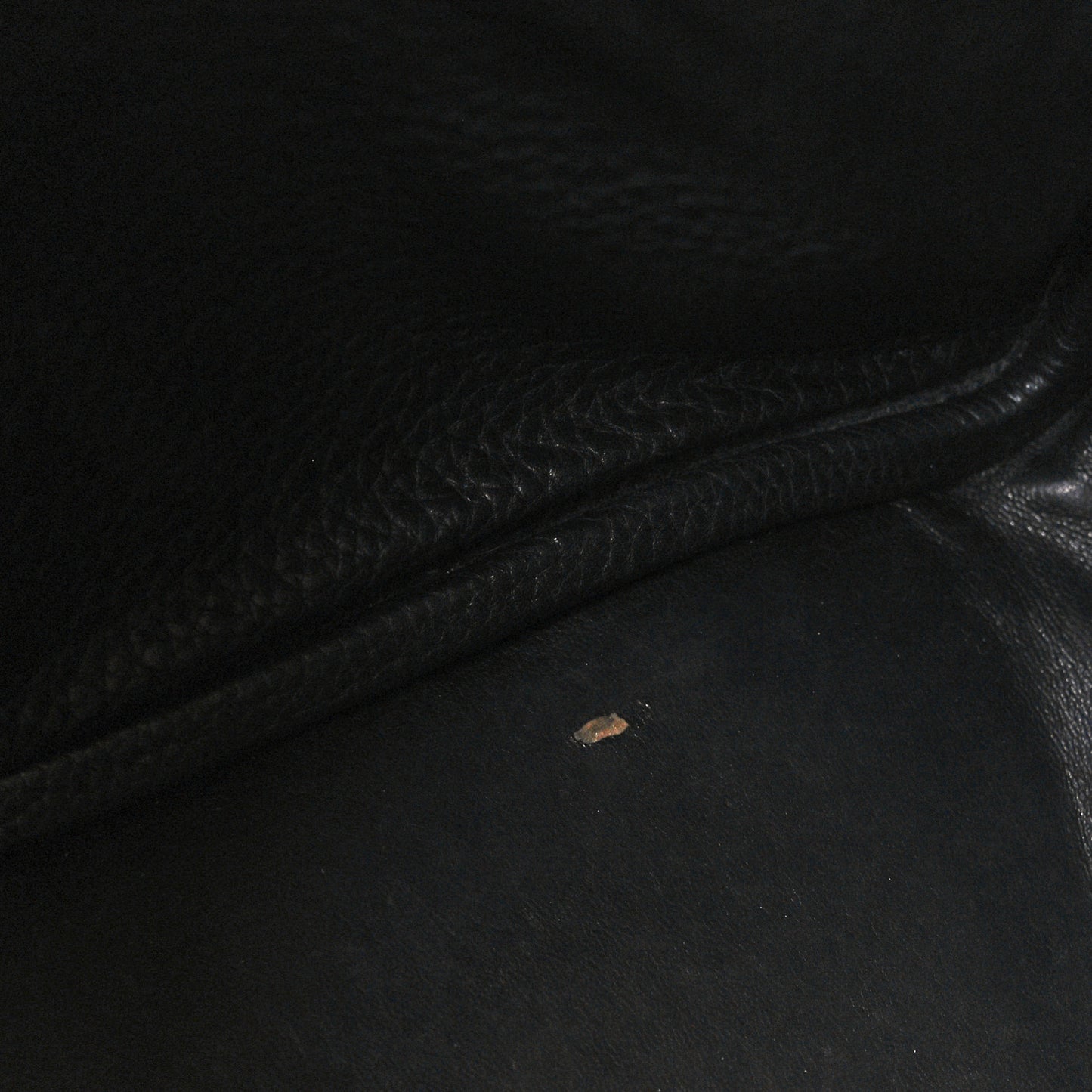 Taurillon Clemence Lindy 30 Black