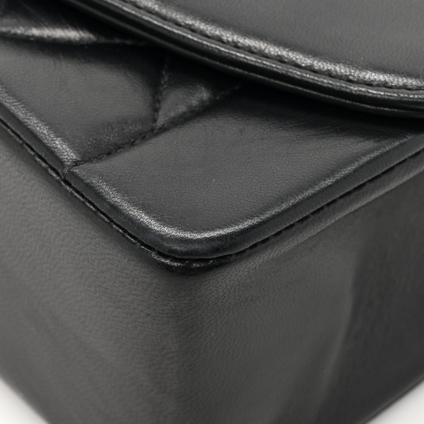 Lambskin Quilted Medium Single Flap Black