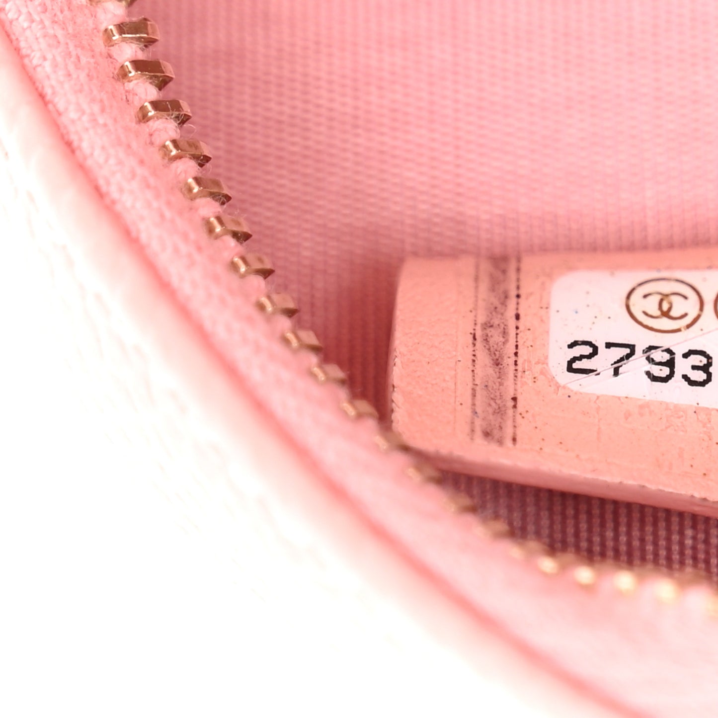 Caviar Quilted Round Filigree Crossbody Pink