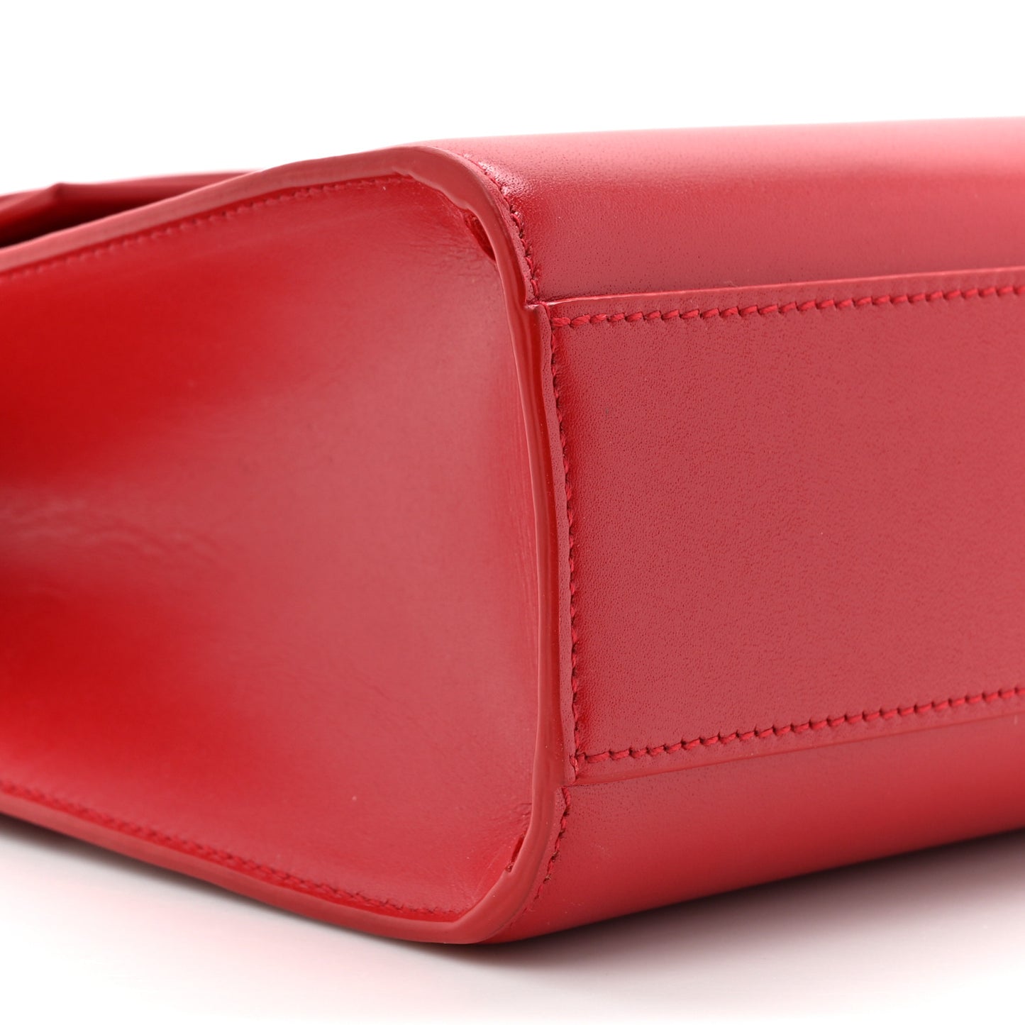 Smooth Calfskin Manhattan Shoulder Bag Rouge Eros