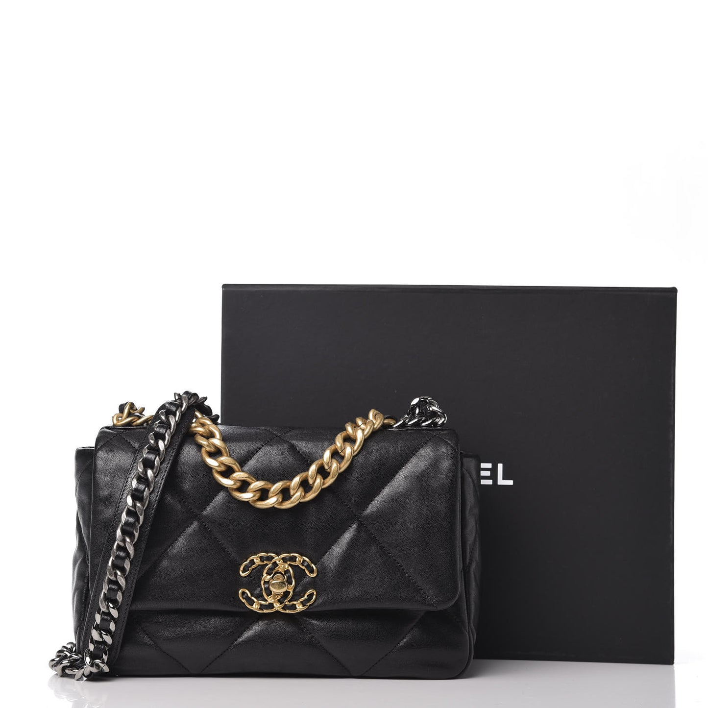 Goatskin Quilted Medium 19 Flap Black