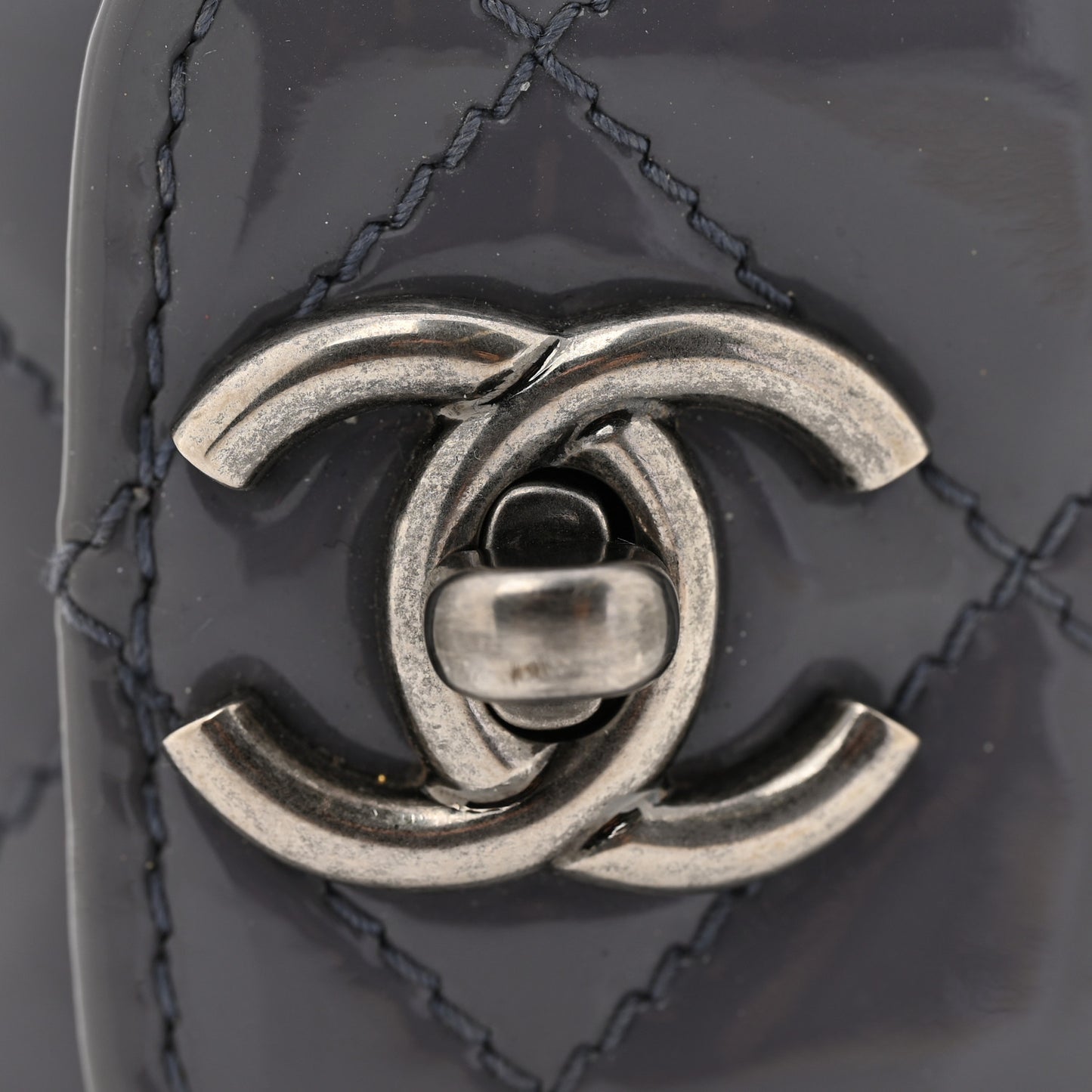 Quilted CC Turnlock Cuff Bracelet Grey