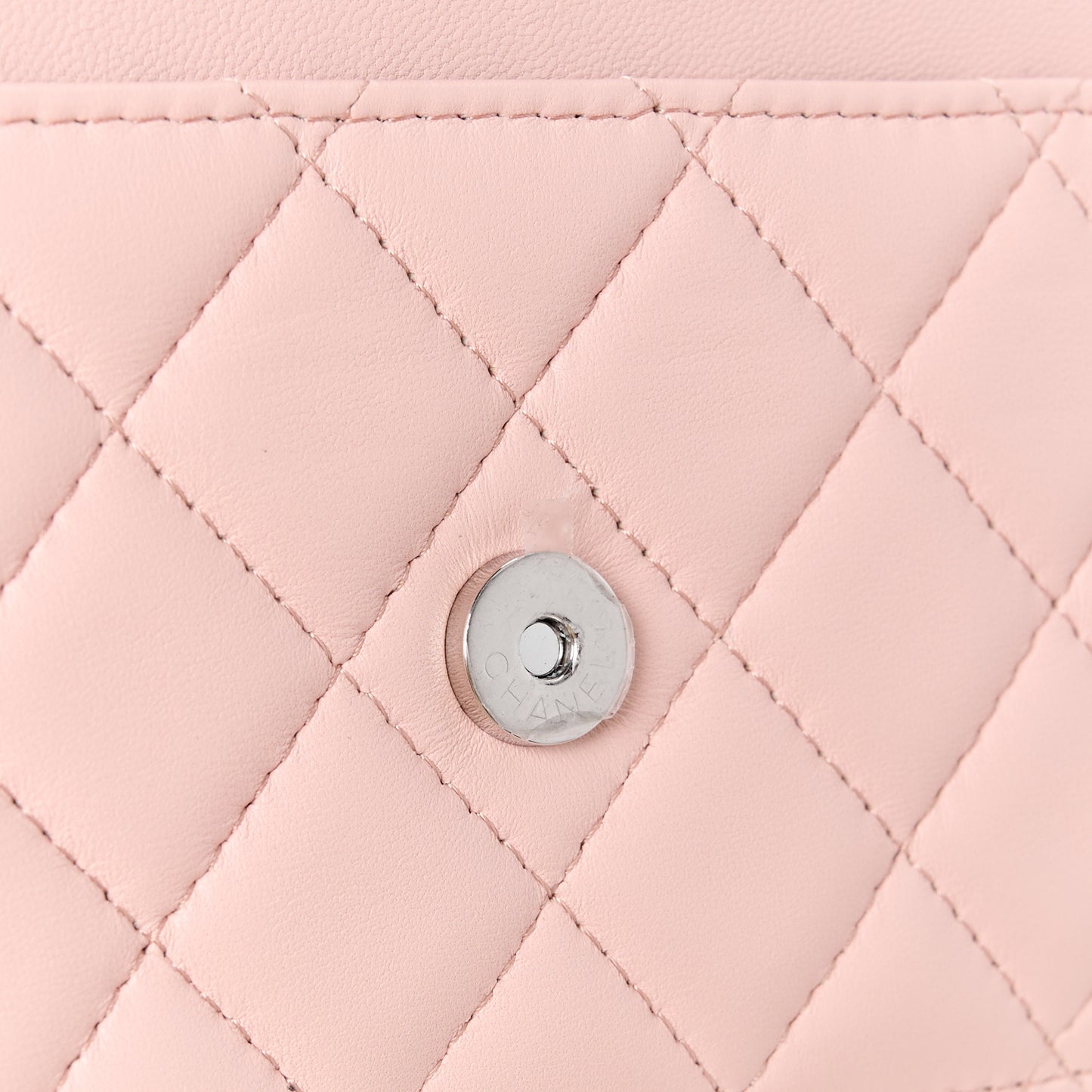Calfskin Enamel Quilted CC Wallet On Chain WOC Pink