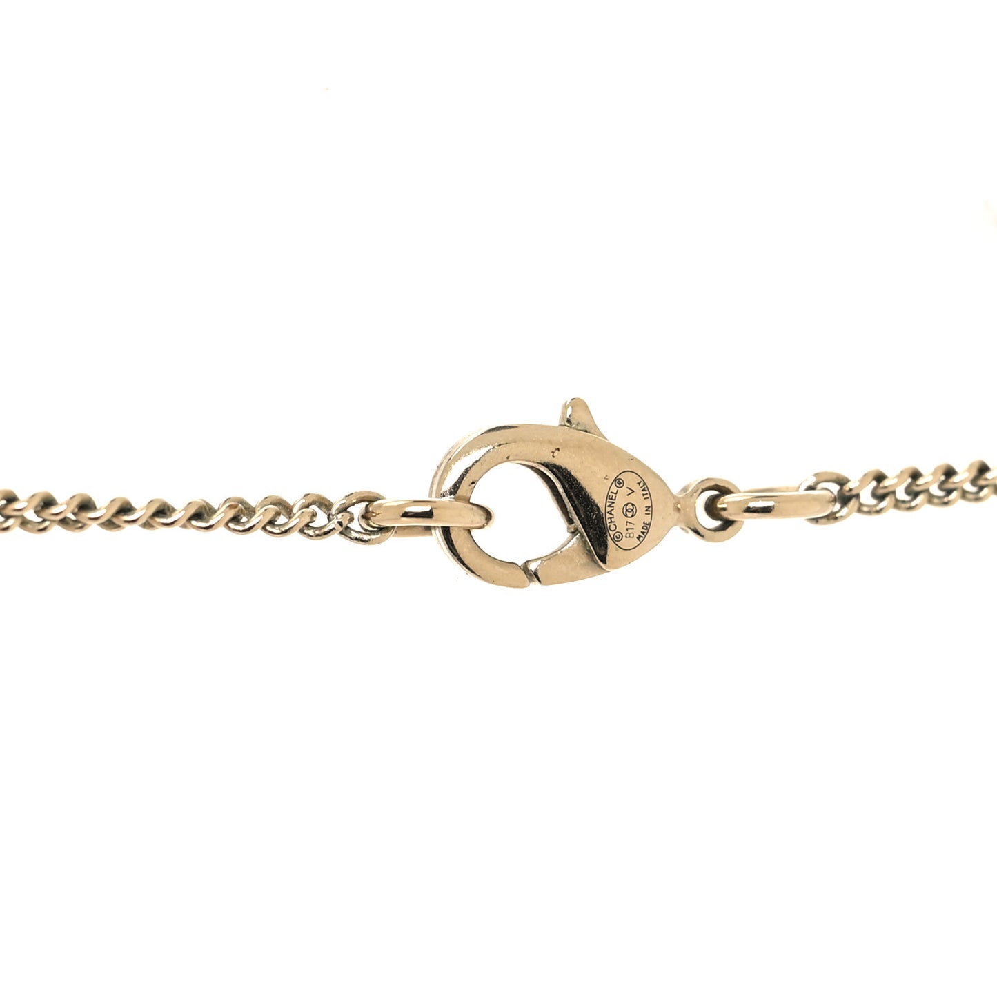 Metal Quilted CC Pendant Necklace Gold White