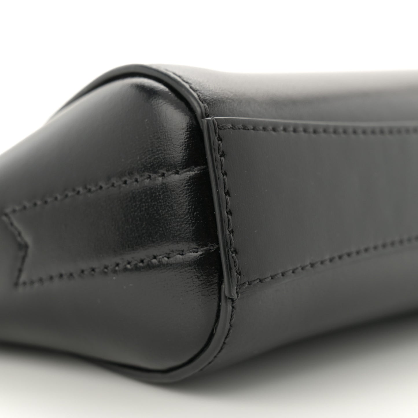 Smooth Calfskin Nano Antigona Black