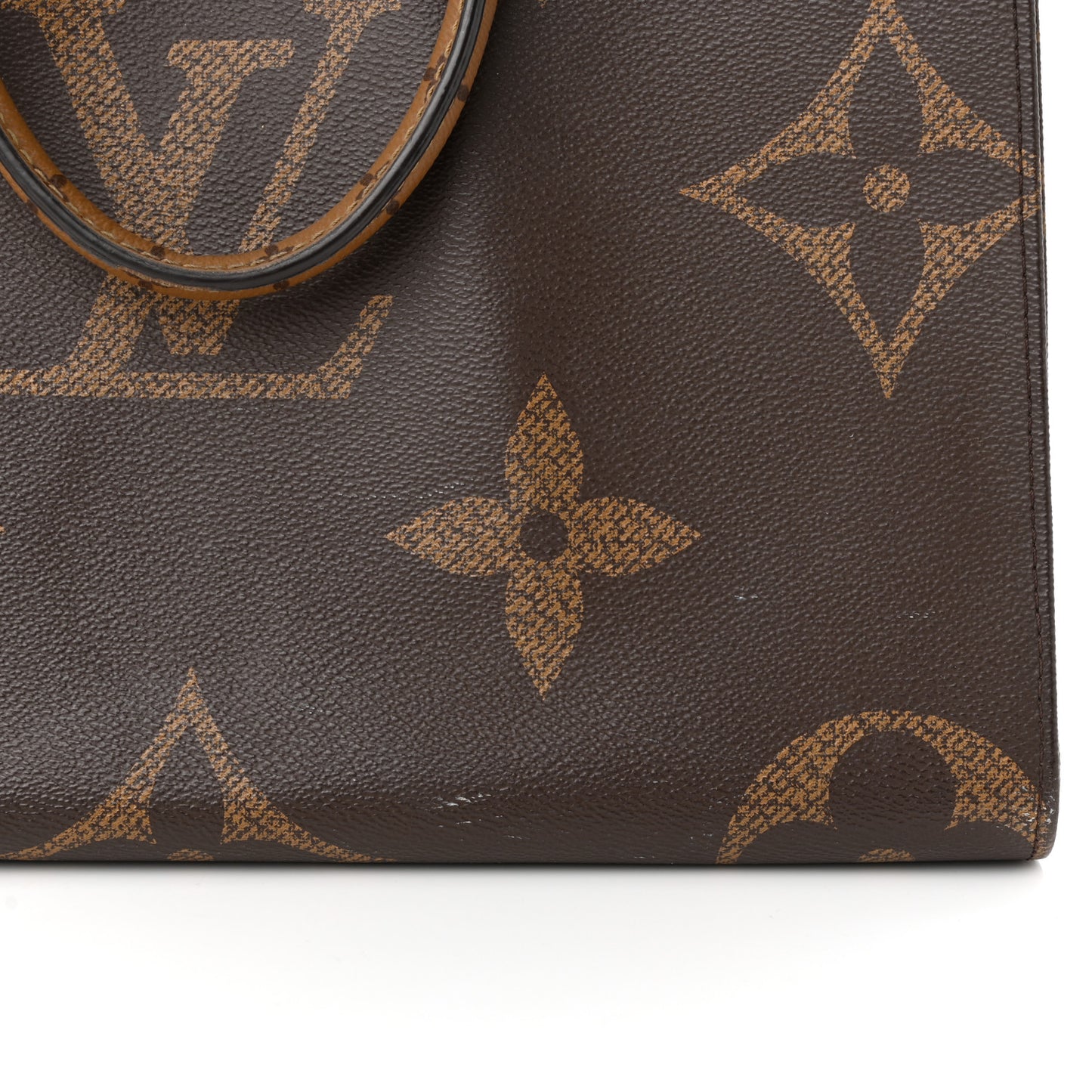 Reverse Monogram Giant Onthego MM