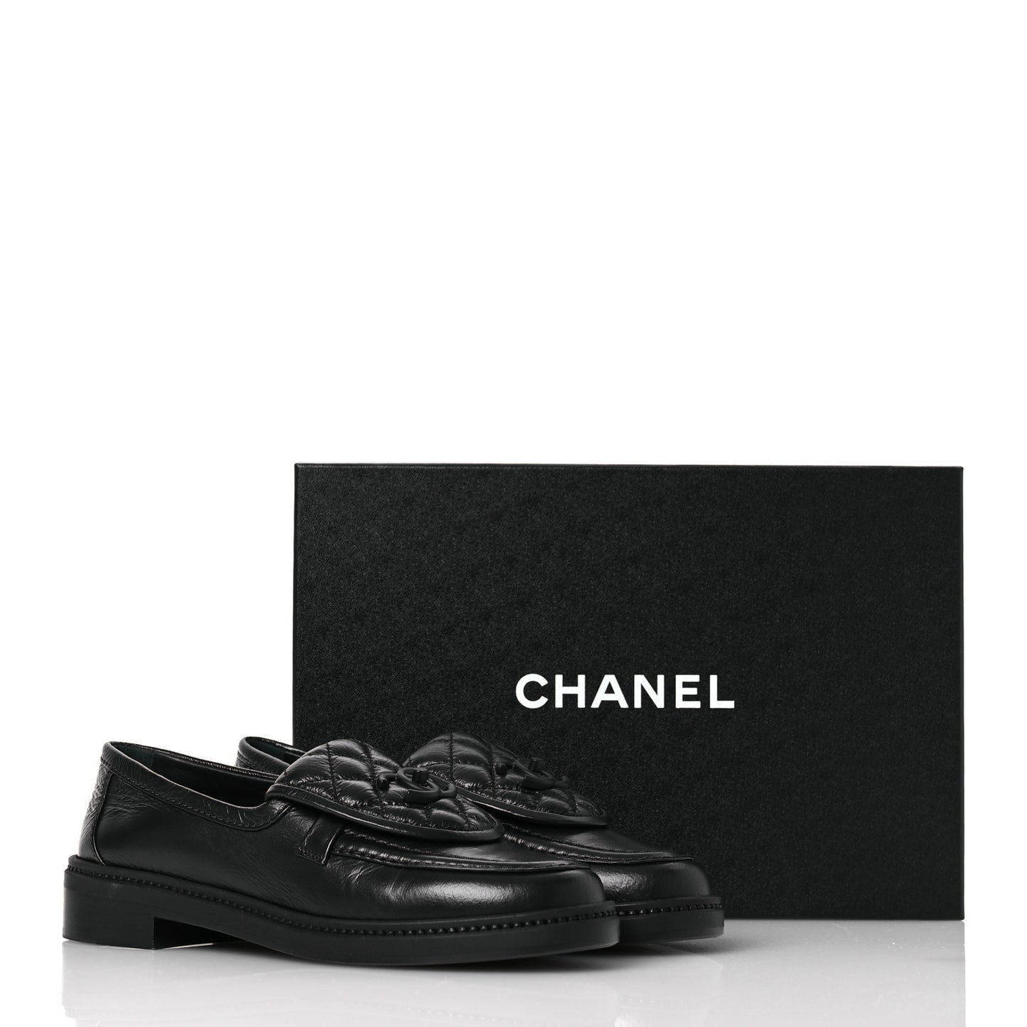 Crumpled Lambskin Quilted CC Turnlock Loafers 37 Black