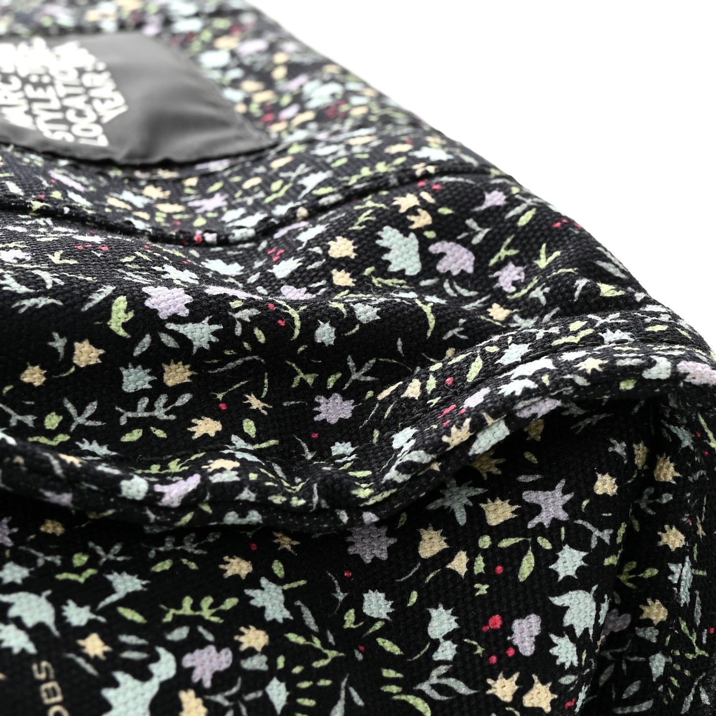 Cotton Canvas Floral Print Medium The Traveler Tote Bag Black