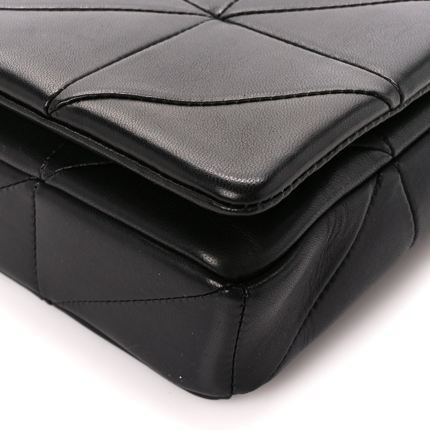 Lambskin Patchwork Monogram Medium Jamie Black