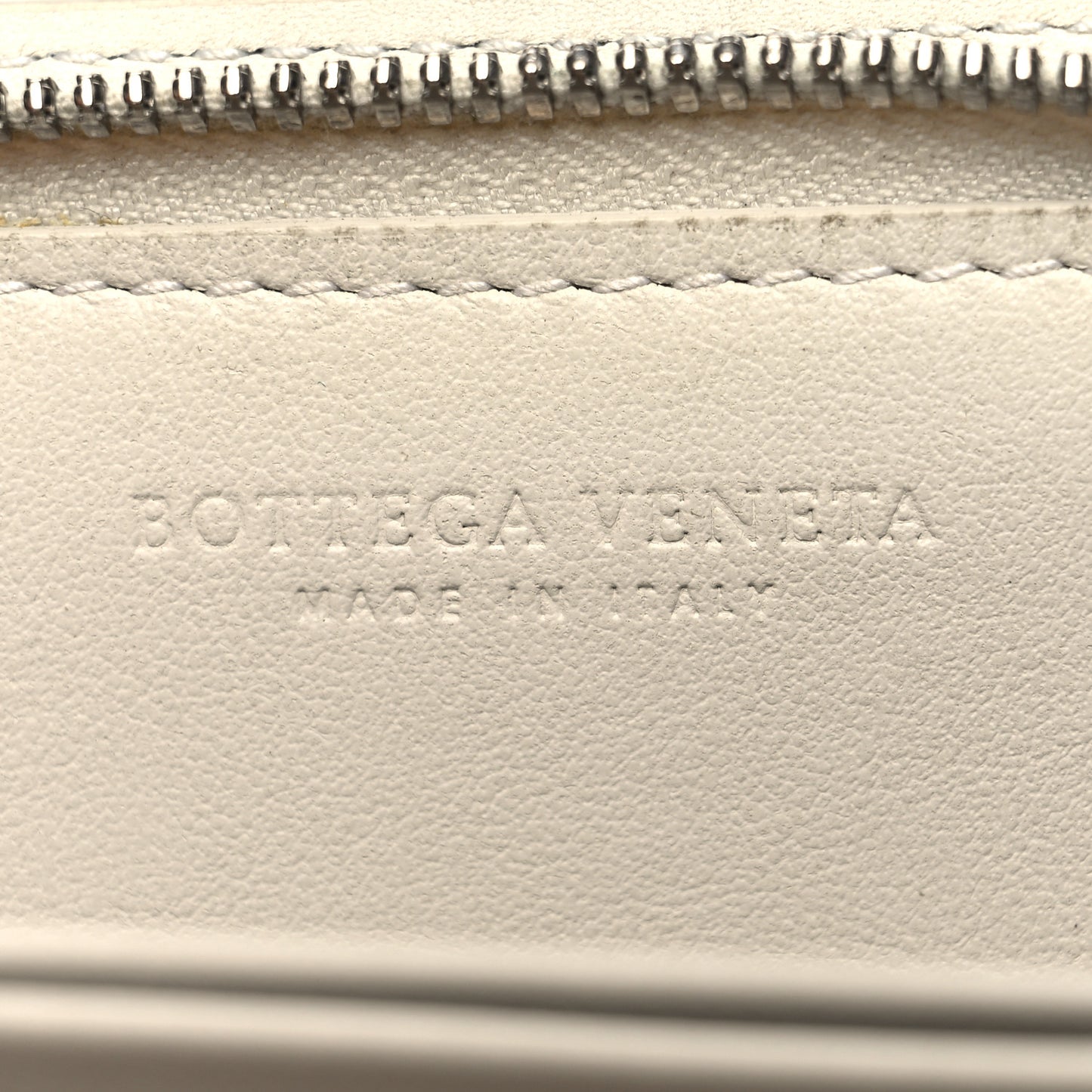 Nappa Intrecciato Zip Wallet White