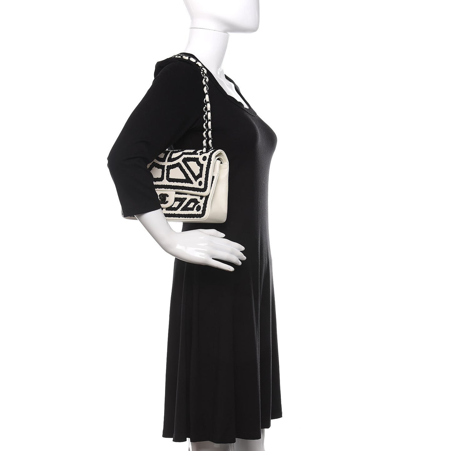 Lambskin Crystal Embroidered Medium Garden Of Versailles Double Flap Black White
