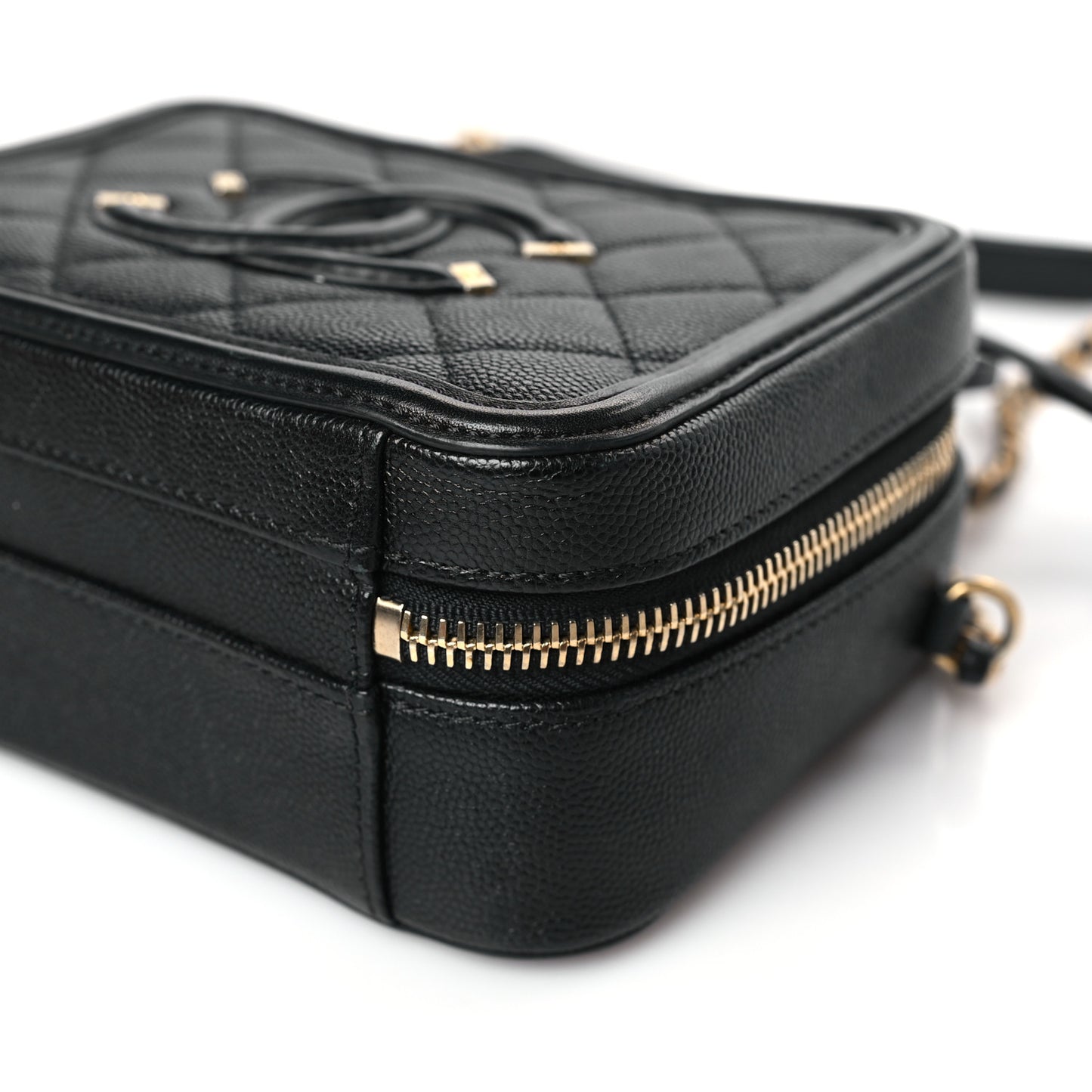 Caviar Quilted Small CC Filigree Vanity Case Black