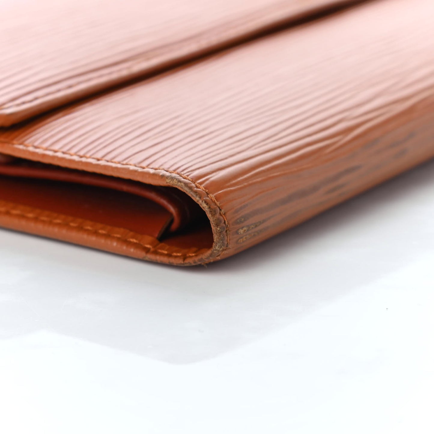 Epi Porte Tresor International Wallet Kenyan Fawn