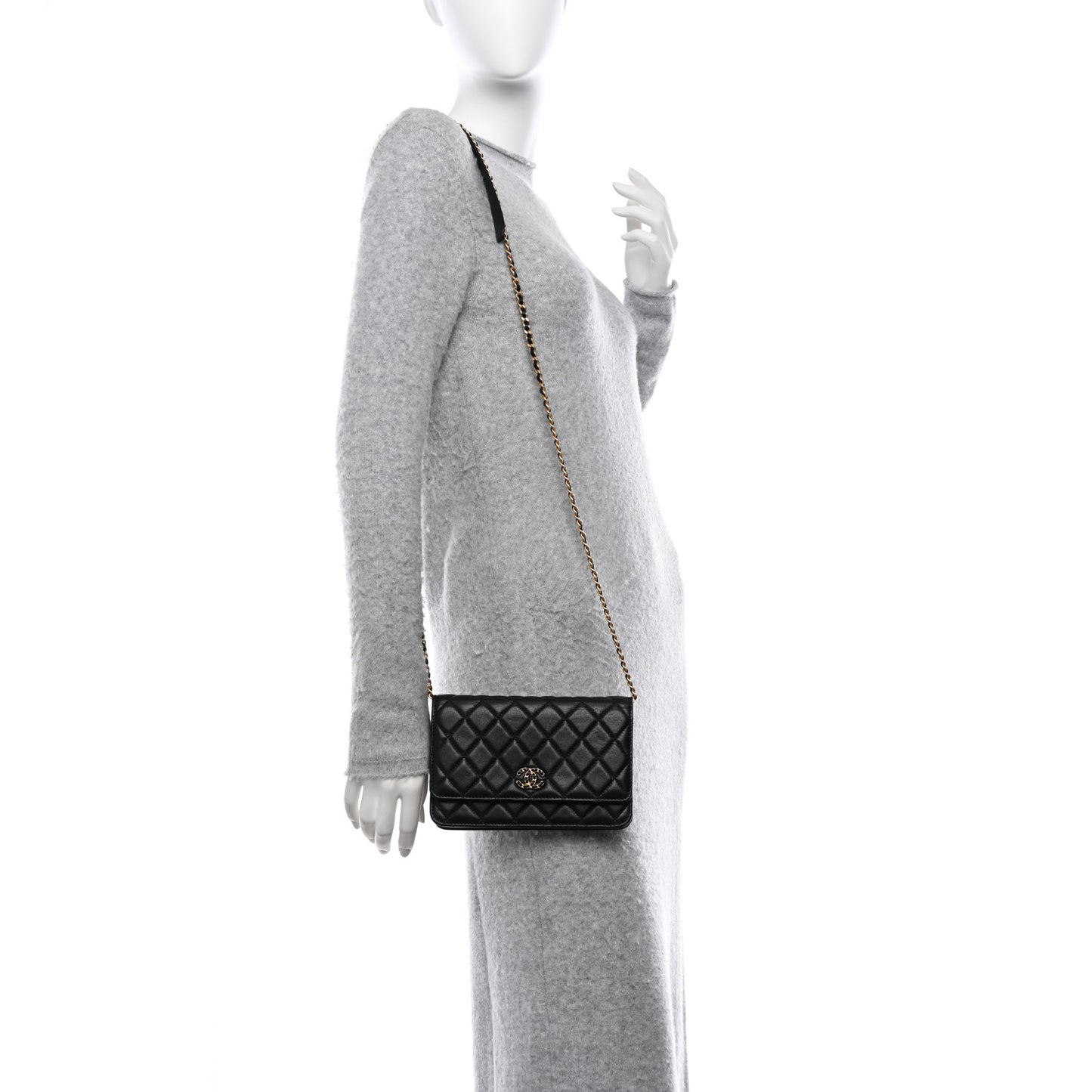 Lambskin Quilted Infinity Wallet On Chain WOC Black