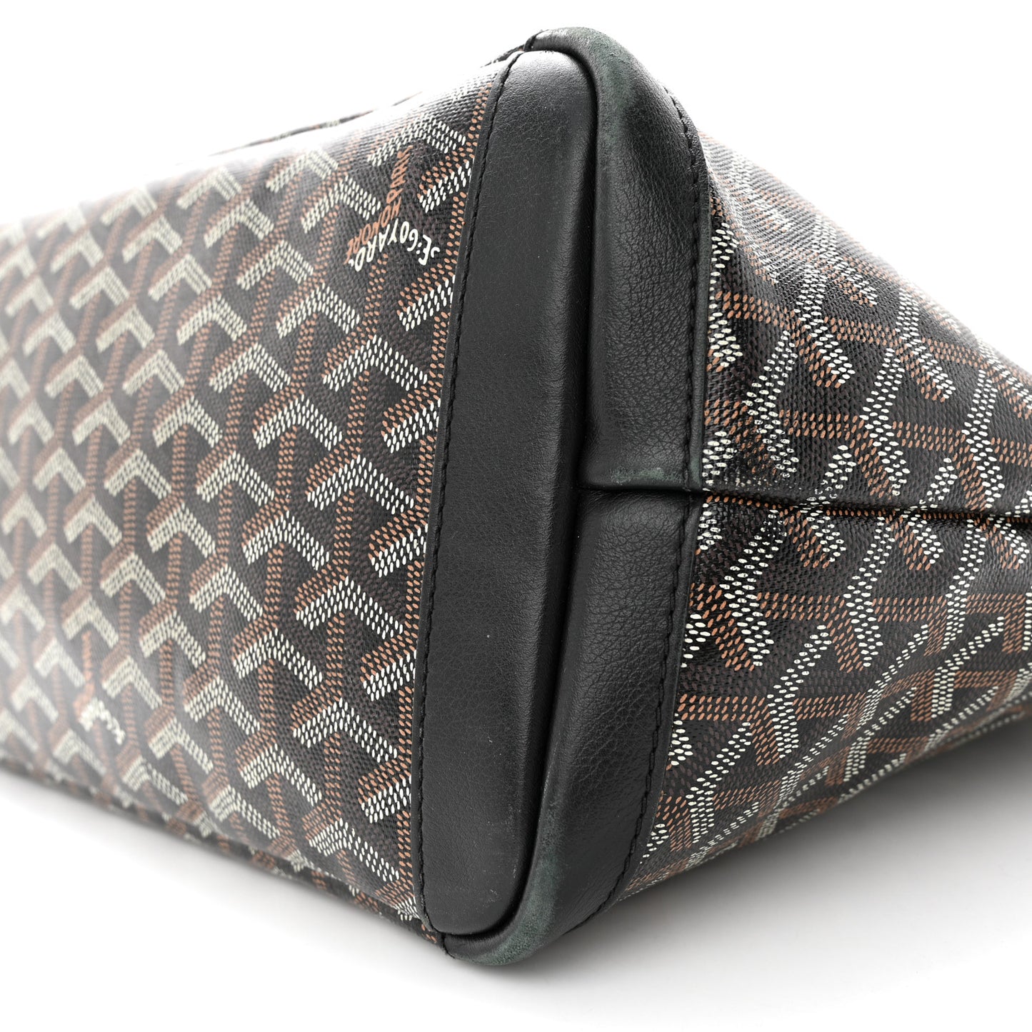 Goyardine Artois MM Black