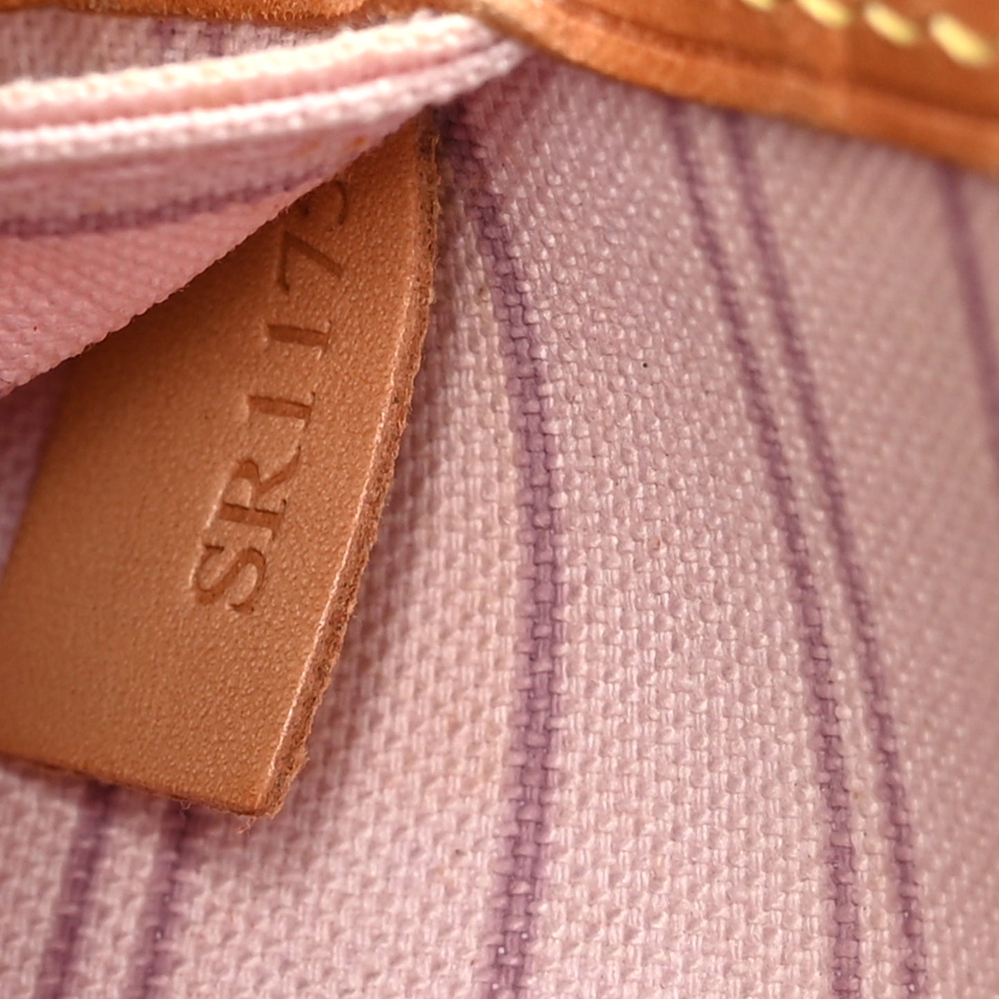 Monogram Capri V Neverfull MM Rose Ballerine